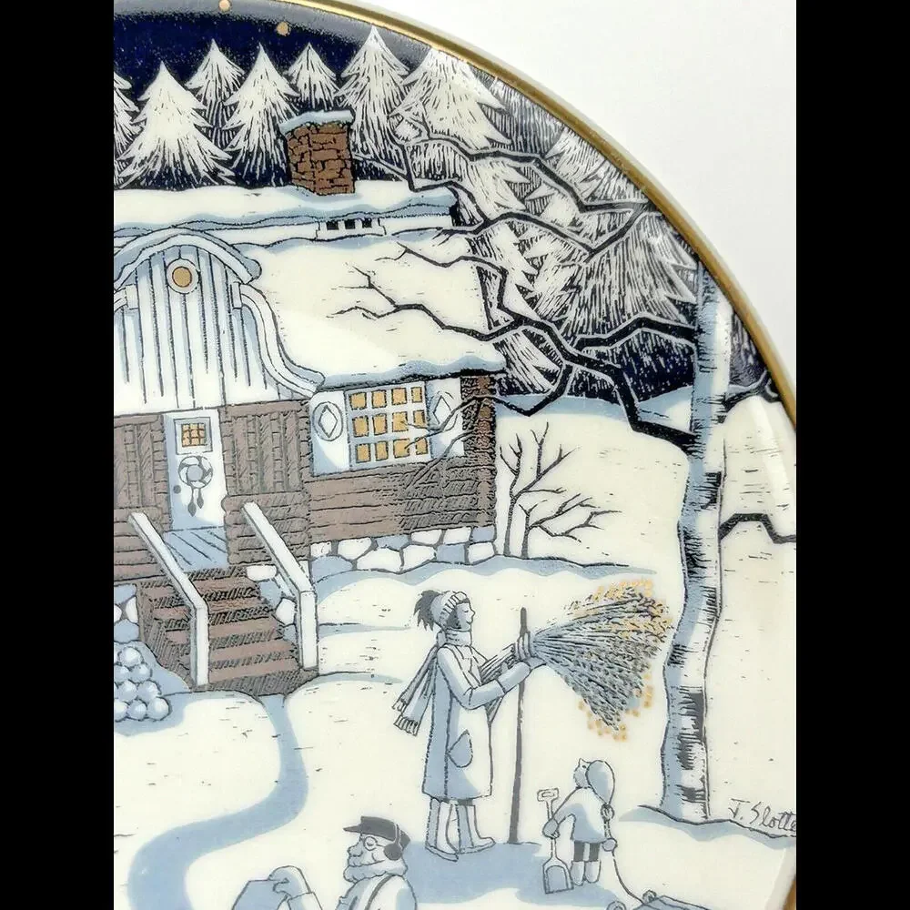 Vintage Arabia Finland Christmas Winter Scene Plate 5" Cottage Postman Snow - Picture 3 of 9